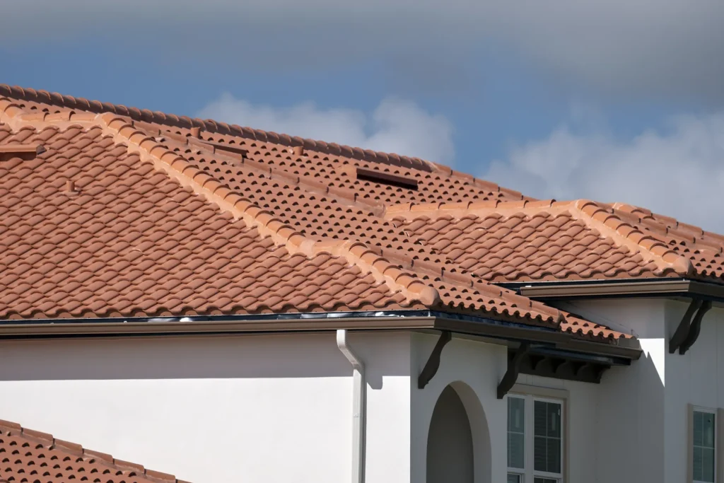 overlapping-rows-of-yellow-ceramic-roofing-tiles